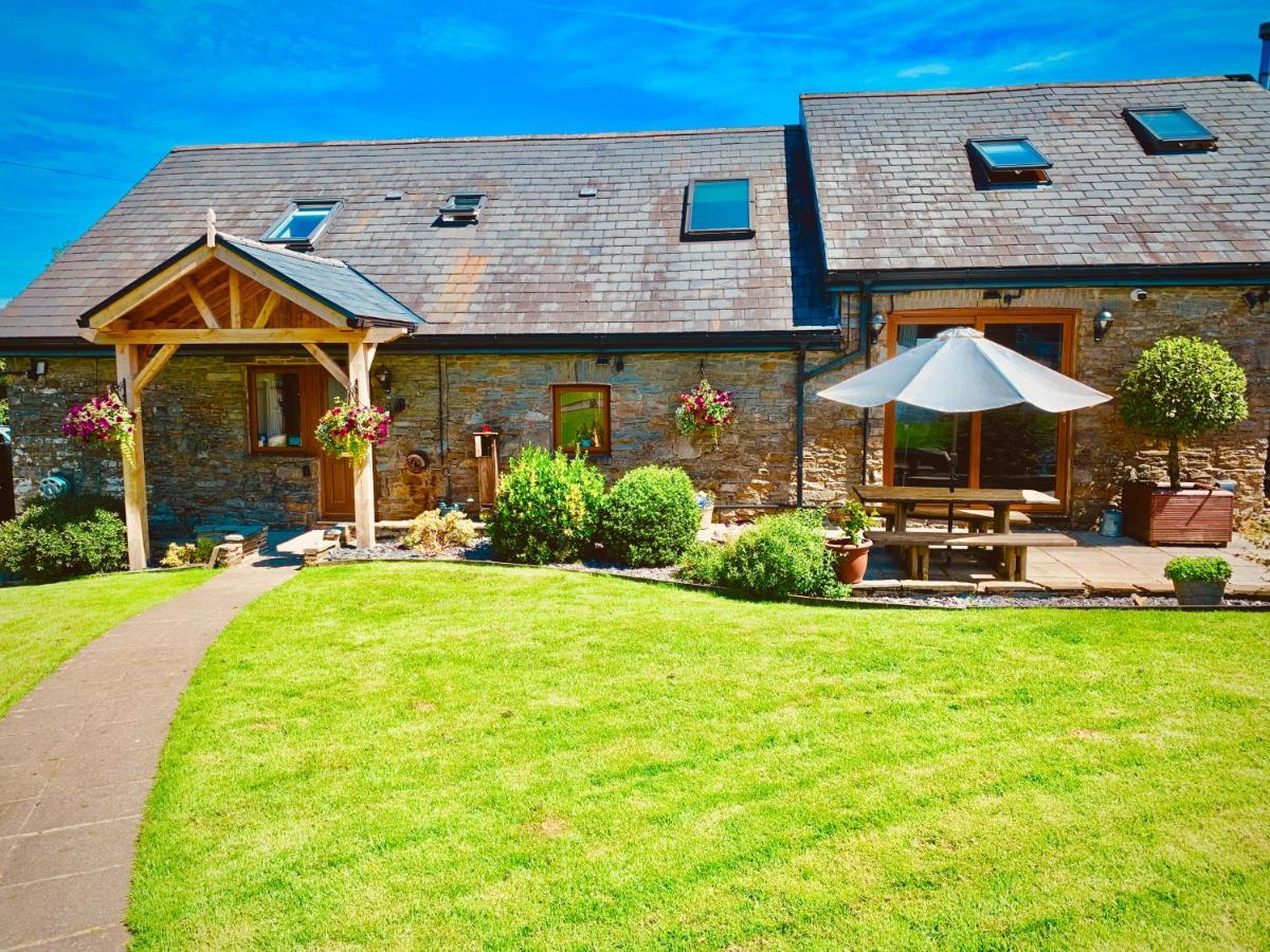 Bed and Breakfast Beudy Bach à Cross Hands Extérieur photo